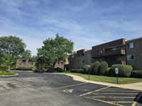 2650 Brookwood Way Drive, Rolling Meadows, IL 60008 primary photo
