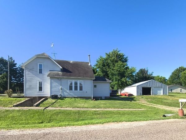 400 S Kentucky Street , Camp Point, IL 62320