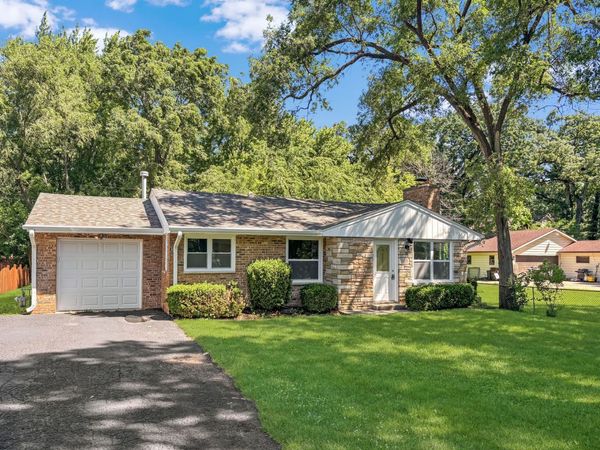 3102 Victoria Avenue , McHenry, IL 60050