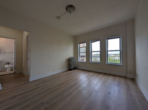 Main Photo