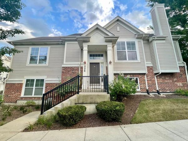 526 Grosvenor Lane , Unit 526, Aurora, IL 60504