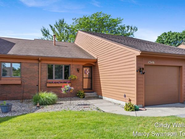 1346 Bent Tree Drive, Hudsonville, MI 49426