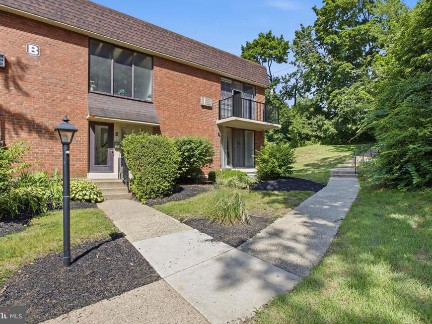100 E Glenolden Avenue , Unit B-4, Glenolden, PA 19036 Main Photo
