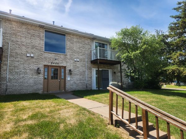 2465 Cochrane Drive, Unit C, Woodbury, MN 55125