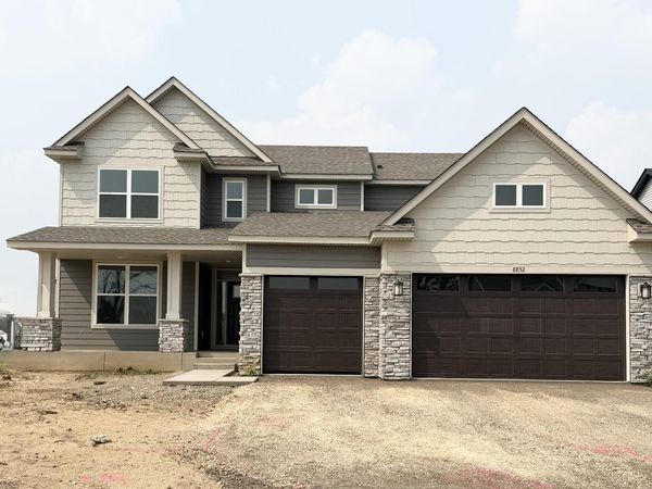 8852 Binder Way, Woodbury, MN 55129