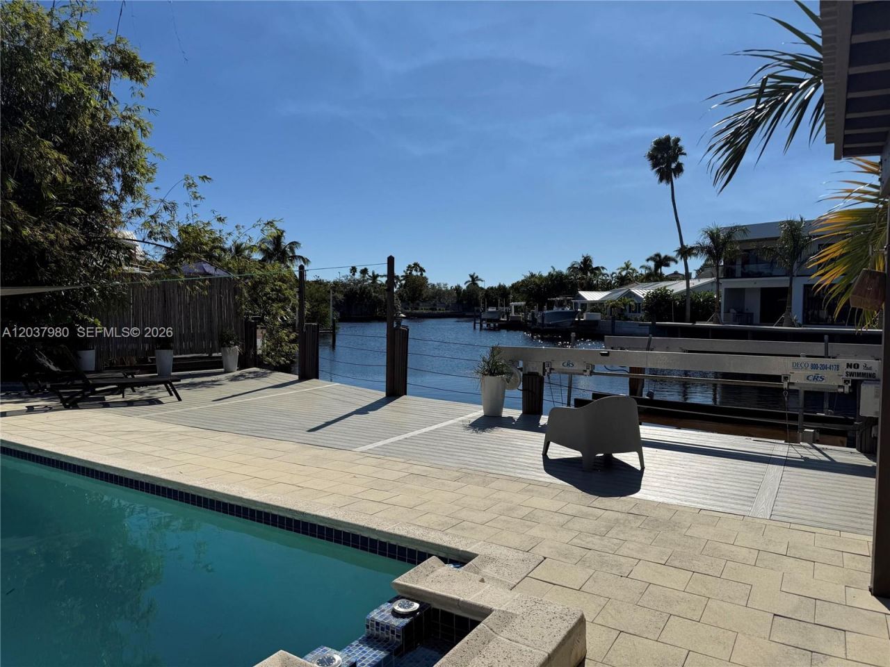 2100 NE 24th St, Wilton Manors, FL 33305 Photo
