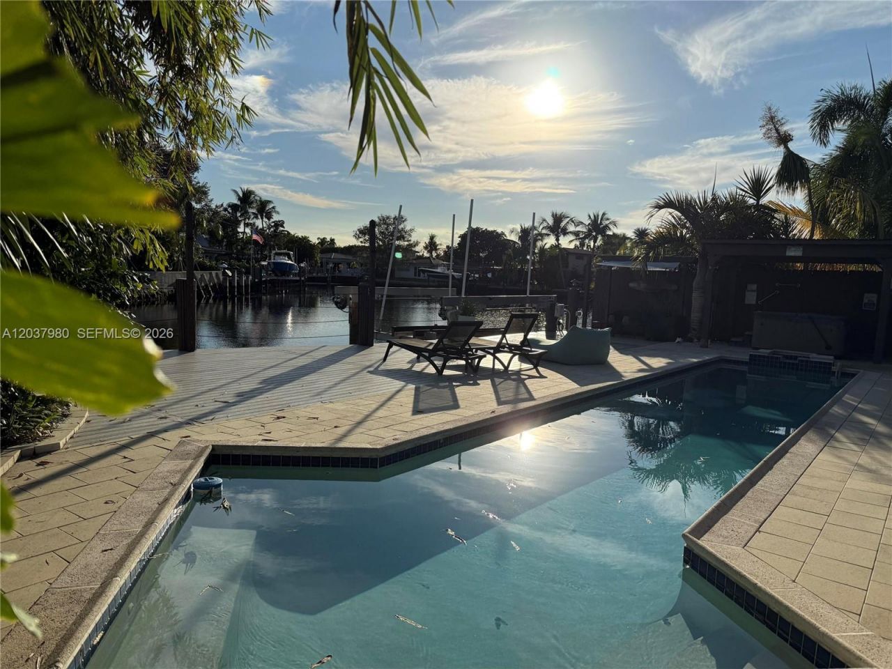2100 NE 24th St, Wilton Manors, FL 33305 Photo