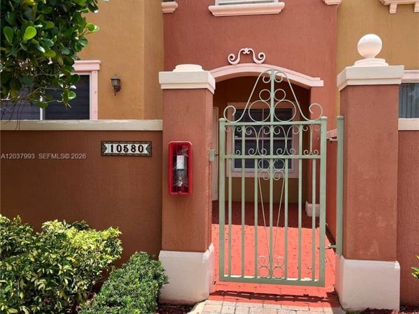 Unit 1402, Pembroke Pines, FL 33025