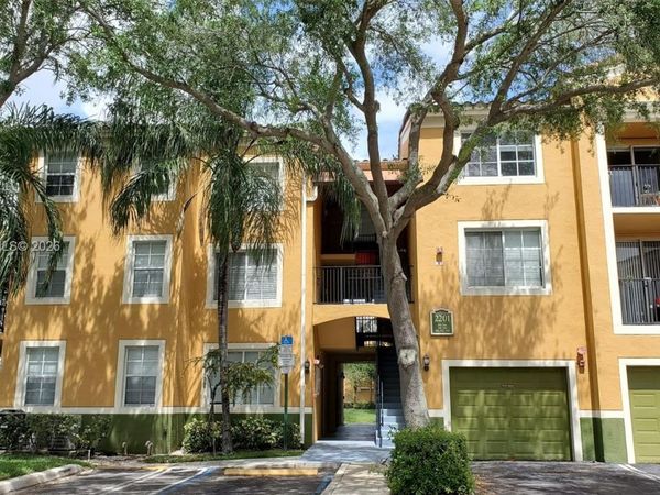 2201 W Preserve Way , Unit 102, Miramar, FL 33025