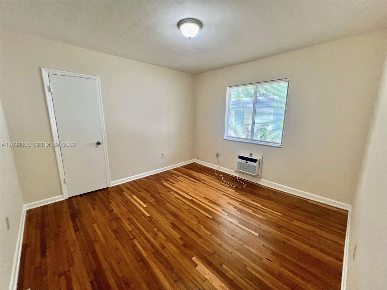 692 NE 85th St , Unit 5, Miami, FL 33138 Photo