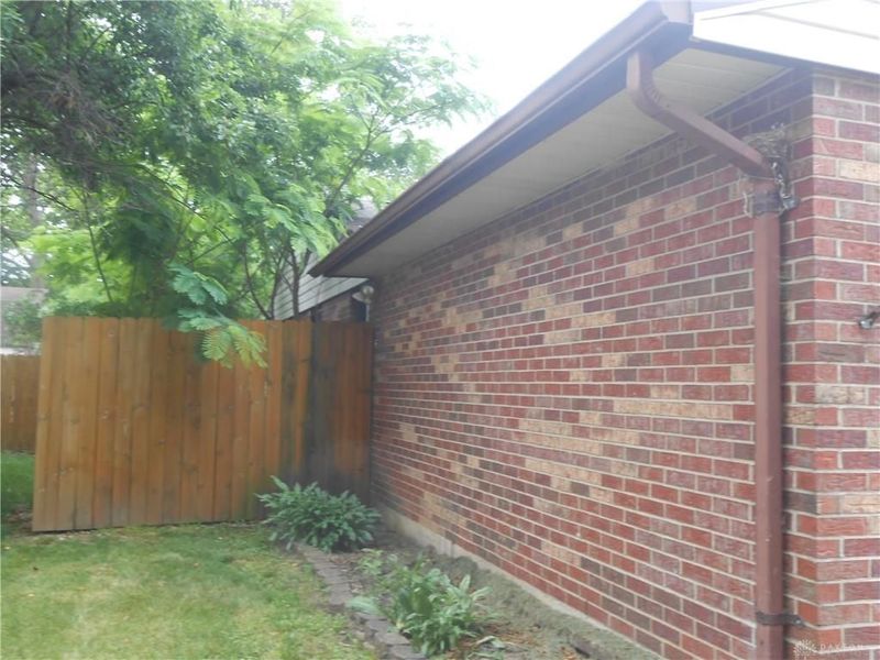 5778 Waynegate Road, Huber Heights, OH 45424 Photo 11