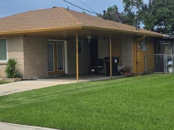 2648 MERCEDES Boulevard , New Orleans, LA 70114