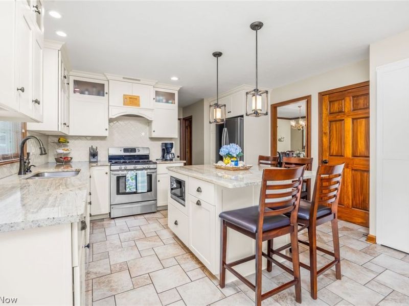 1170 Waterbury Drive, Medina, OH 44256 Photo 6