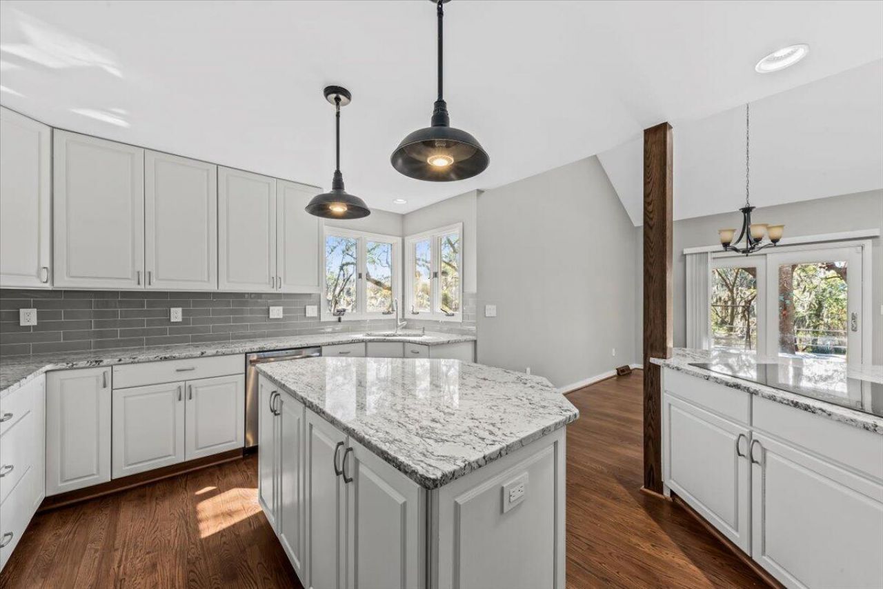 2051 Marsh Flower Lane Photo 7