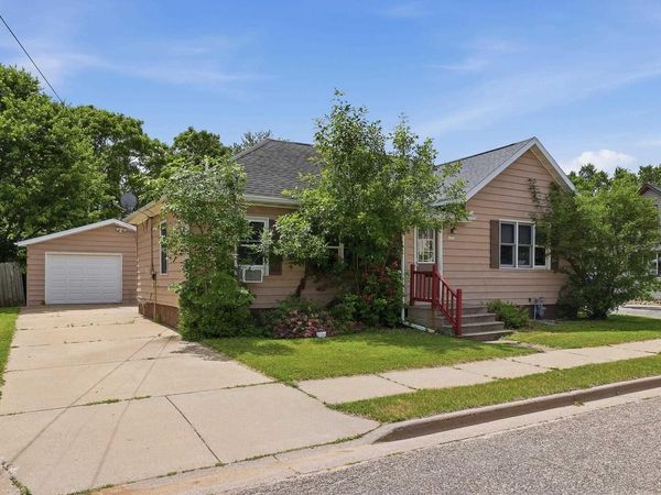 1932 PRAIRIE STREET, Stevens Point, WI 54481