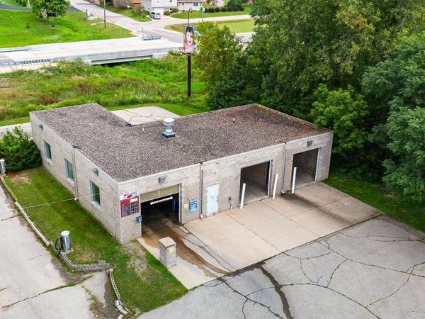 815 S Main STREET, Fountain City, WI 54629