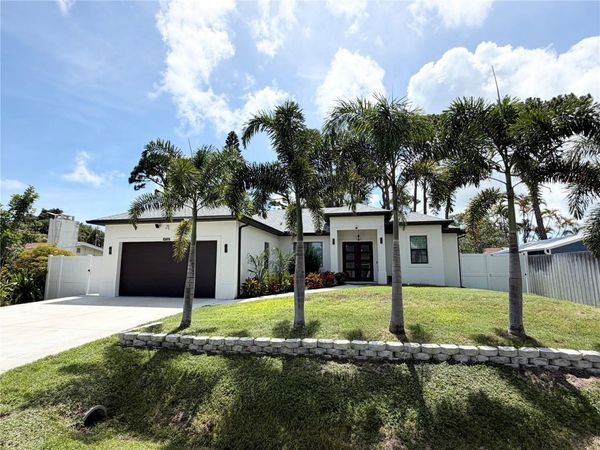 4722 NEPTUNE ROAD , VENICE, FL 34293