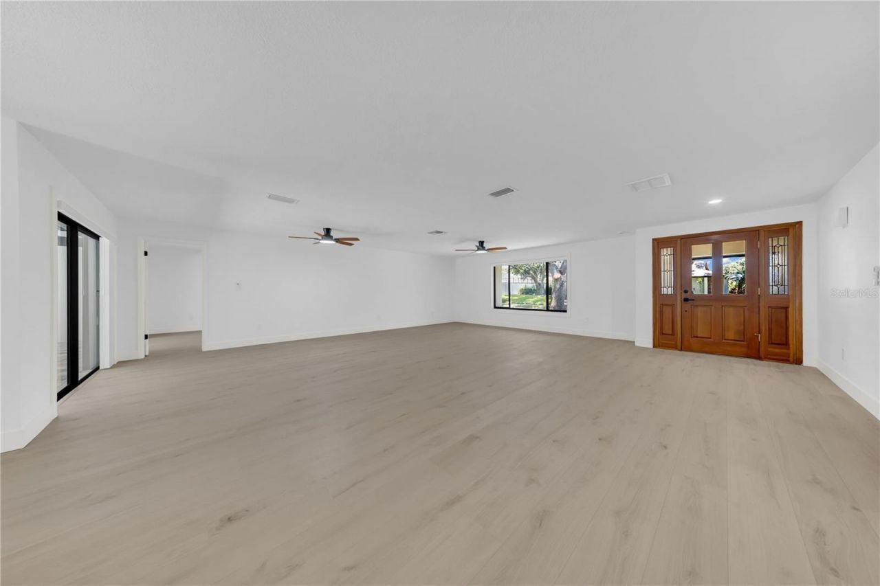 2905 Bluffs Drive, Largo, FL 33770 Photo