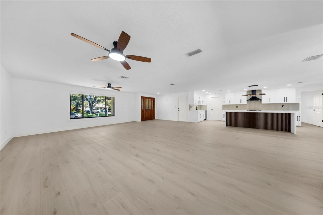 2905 Bluffs Drive, Largo, FL 33770 Photo