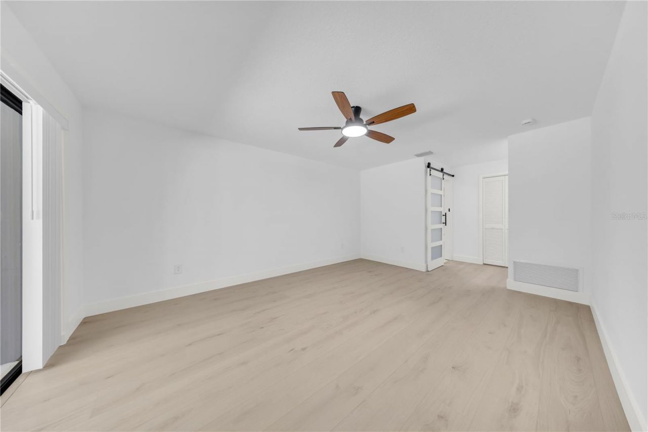 2905 Bluffs Drive, Largo, FL 33770 Photo