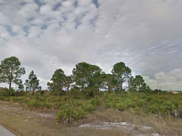 2616 25TH STREET SW, LEHIGH ACRES, FL 33976