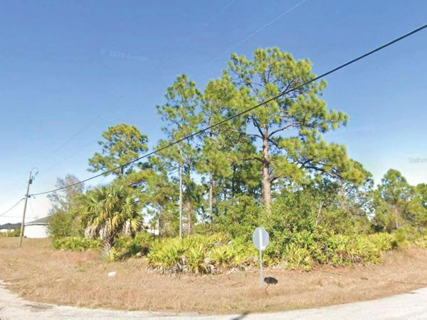 2618 25TH STREET SW, LEHIGH ACRES, FL 33976