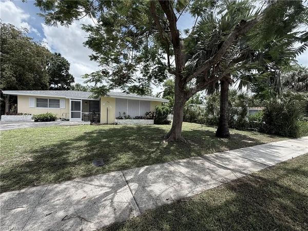 3941 Maxine ST , FORT MYERS, FL 33901