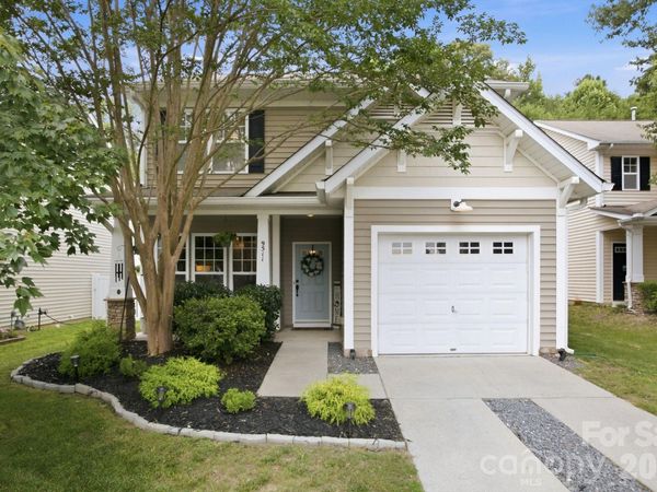 9511 Long Hill Drive, Charlotte, NC 28214