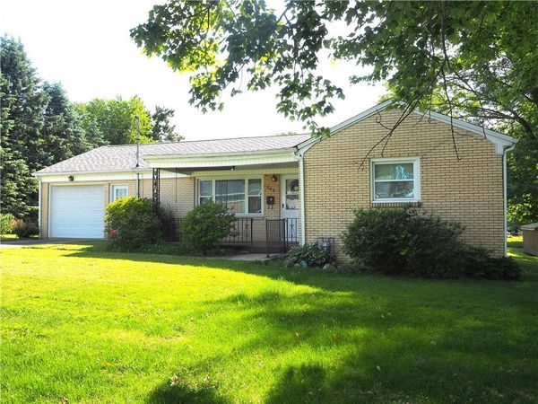 309 Beechwood Ave, Farrell, PA 16121