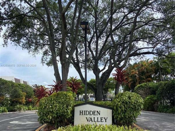 Unit 5-E, Miami, FL 33173