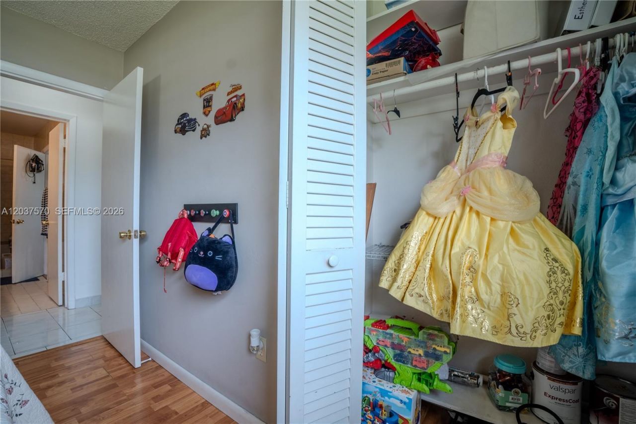 7899 NW 174th Ter, Hialeah, FL 33015 Photo