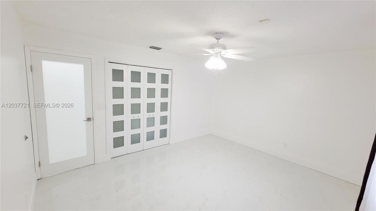 1421 SW 104th Ave, Pembroke Pines, FL 33025 Photo