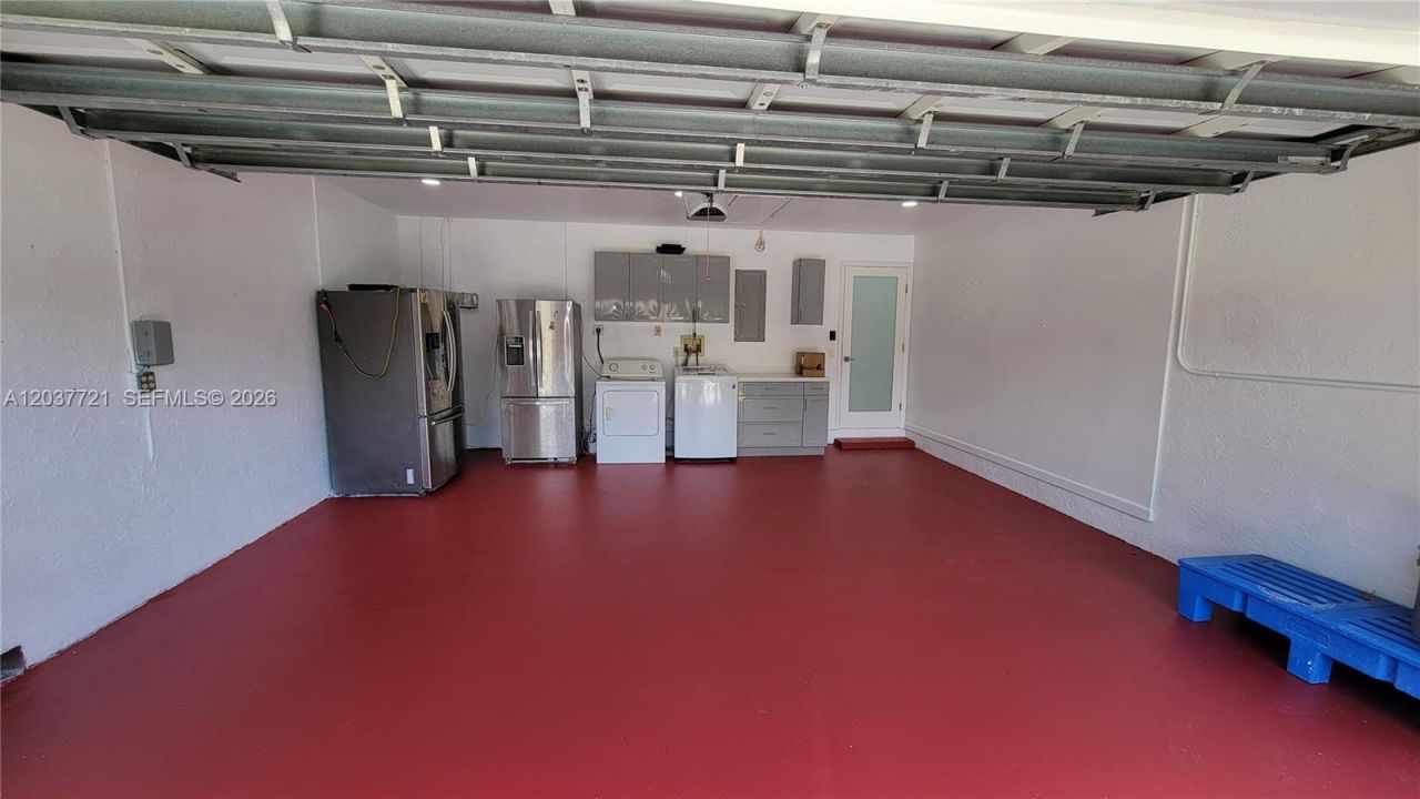1421 SW 104th Ave, Pembroke Pines, FL 33025 Photo