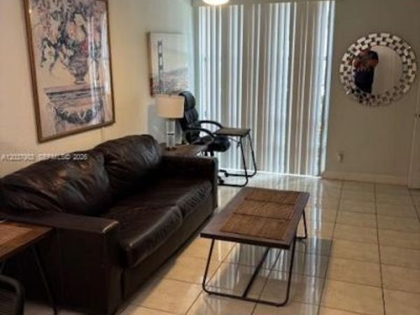 210 172nd St , Unit 127, Sunny Isles Beach, FL 33160