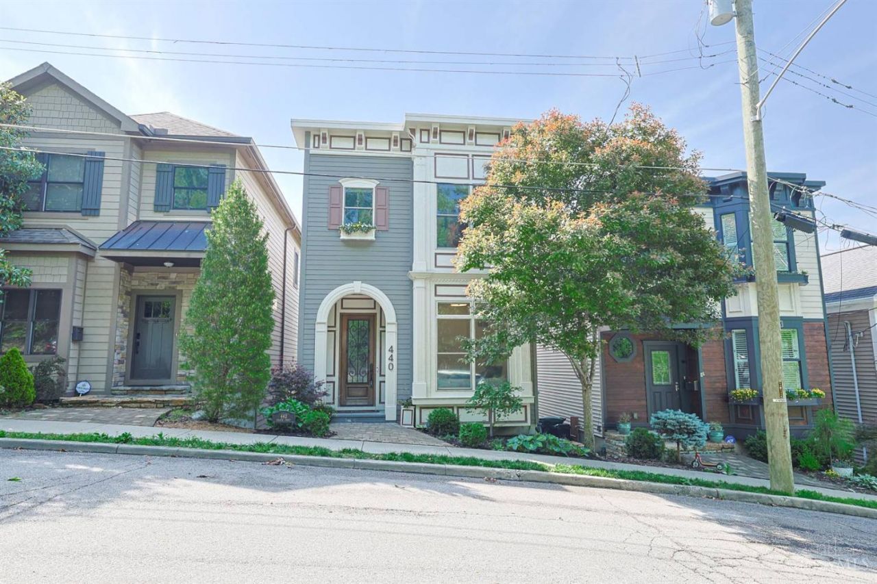 440 Strafer Street, Cincinnati, OH 45226 Main Photo