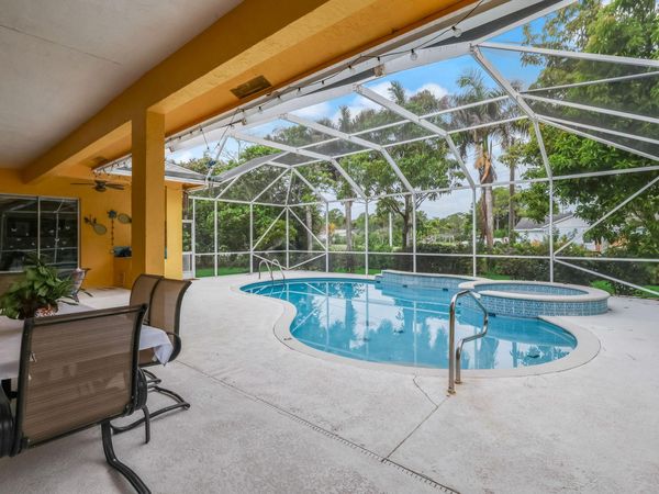 8023 N 120th Ave Avenue N, The Acreage, FL 33412