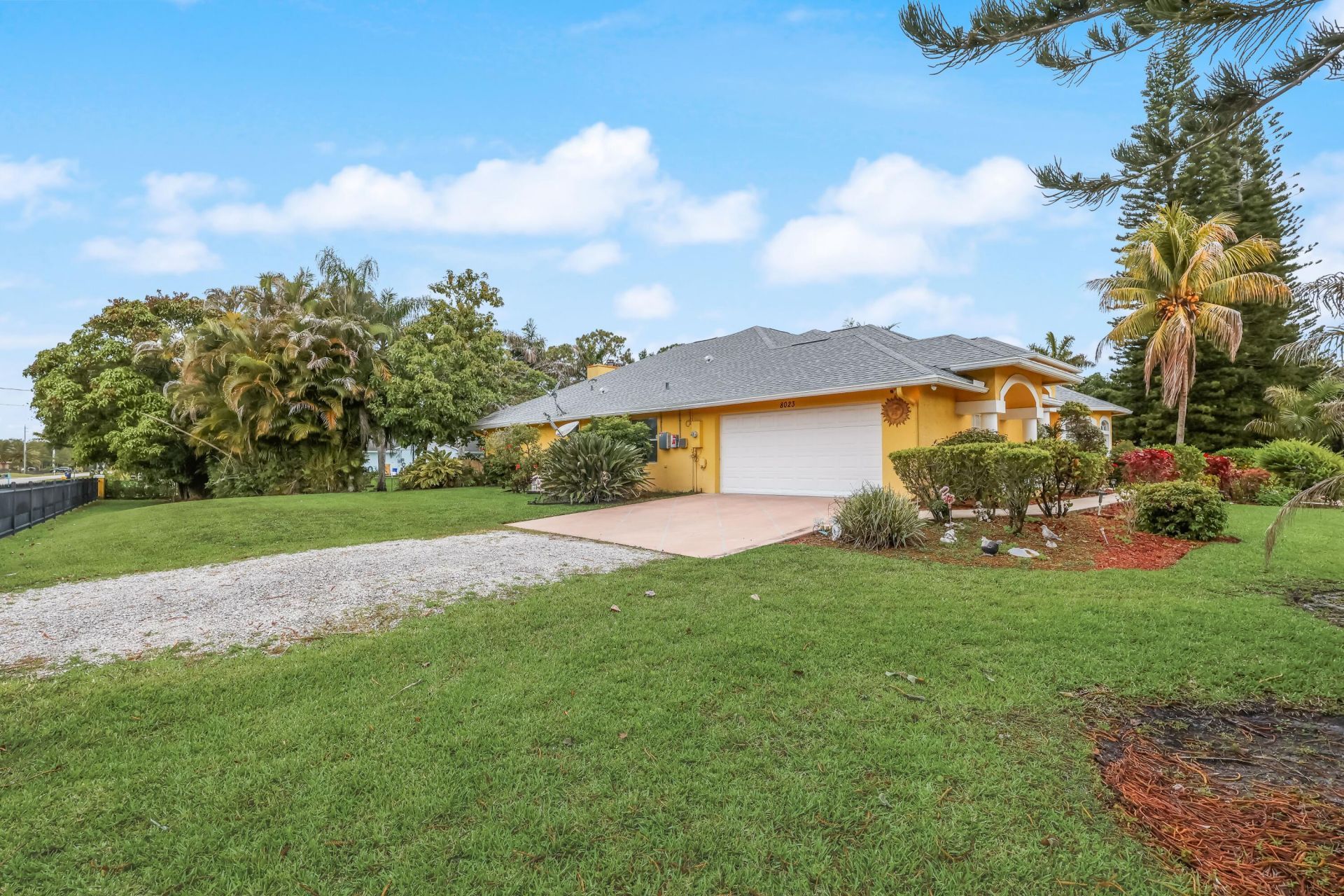 8023 N 120th Ave Avenue N, The Acreage, FL 33412 Photo