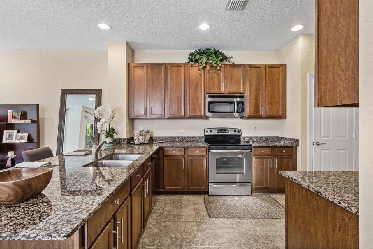 5009 Dulce Court, Palm Beach Gardens, FL 33418 Photo