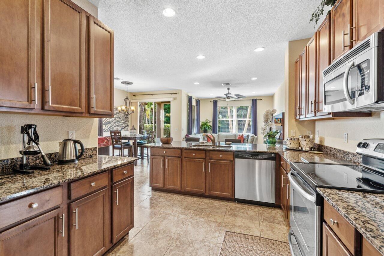 5009 Dulce Court, Palm Beach Gardens, FL 33418 Photo