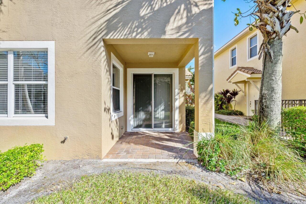 5009 Dulce Court, Palm Beach Gardens, FL 33418 Photo