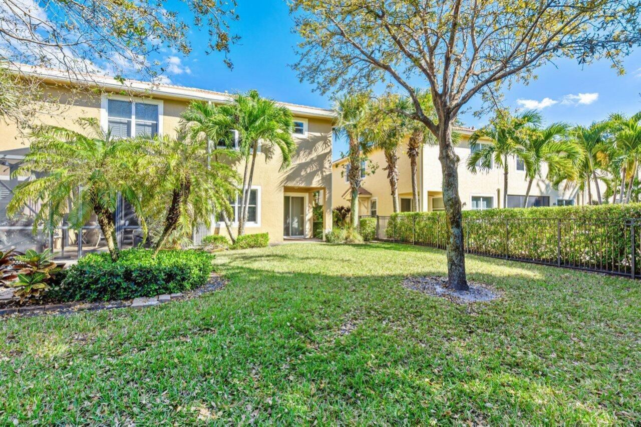 5009 Dulce Court, Palm Beach Gardens, FL 33418 Photo