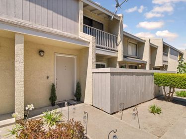 1109 W Cypress Avenue, Unit F, Lompac, CA 93436