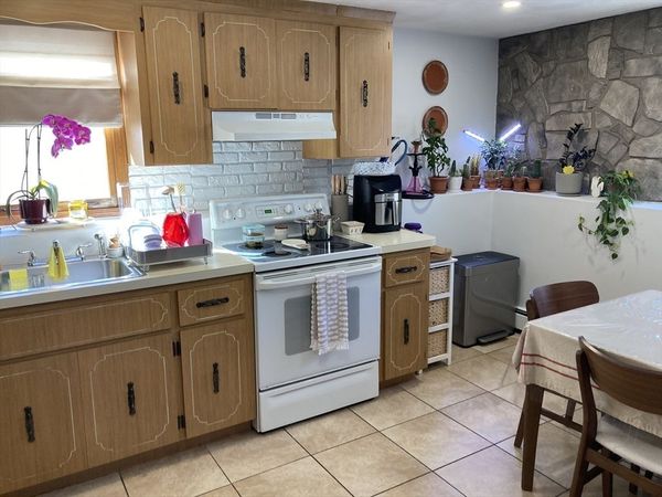25 Cleveland St, Unit Garden, Revere, MA 02151