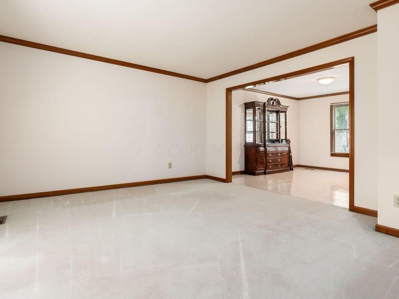 100 E Dublin Granville Road , Worthington, OH 43085 Photo 14