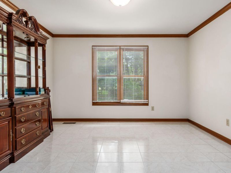 100 E Dublin Granville Road , Worthington, OH 43085 Photo 16