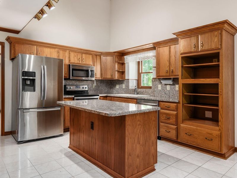 100 E Dublin Granville Road , Worthington, OH 43085 Photo 19