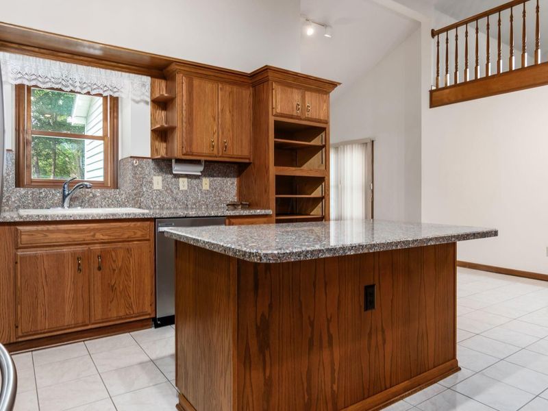 100 E Dublin Granville Road , Worthington, OH 43085 Photo 20