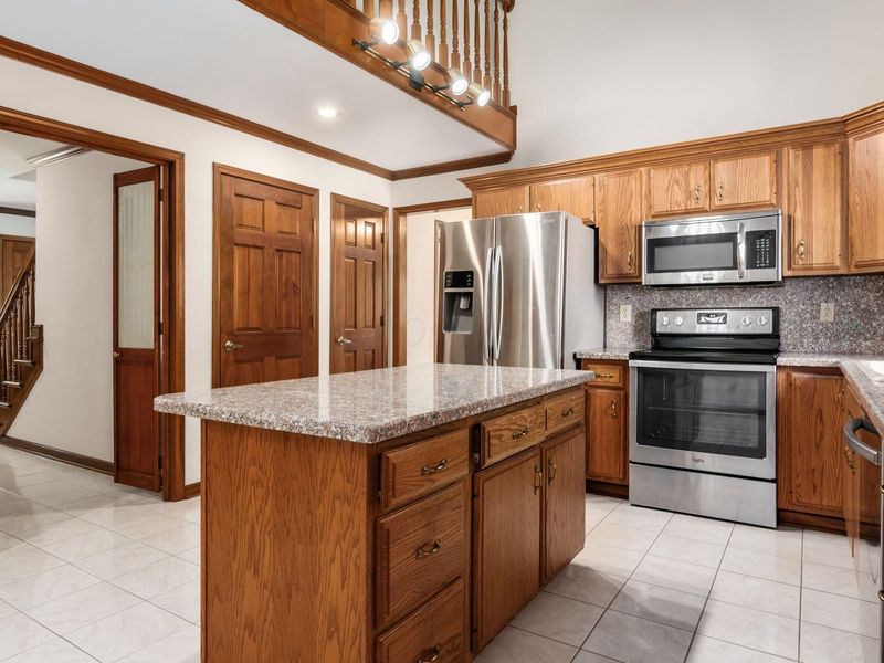 100 E Dublin Granville Road , Worthington, OH 43085 Photo 21