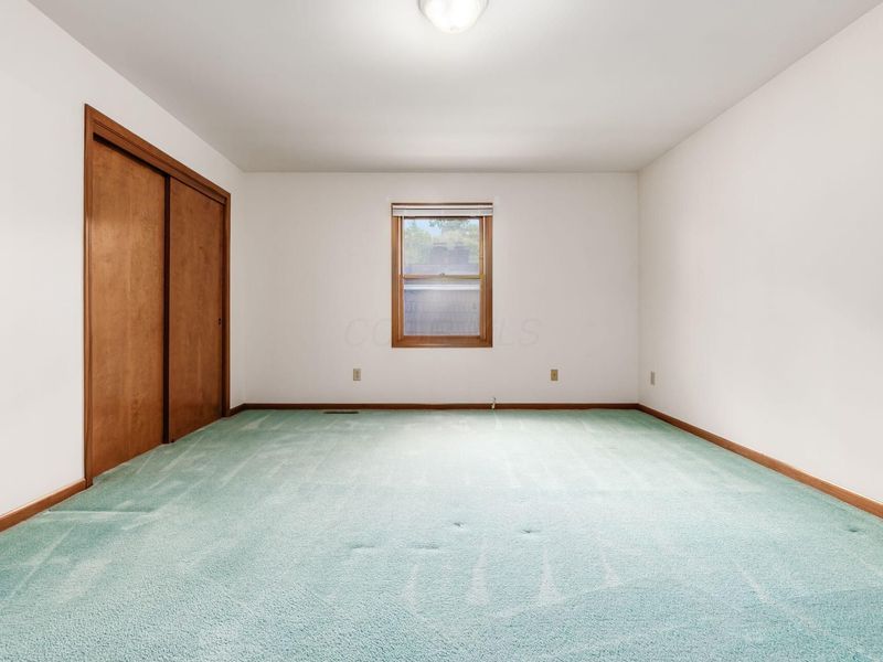 100 E Dublin Granville Road , Worthington, OH 43085 Photo 33