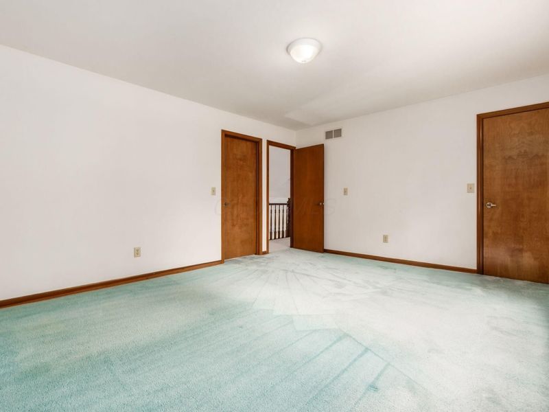 100 E Dublin Granville Road , Worthington, OH 43085 Photo 40